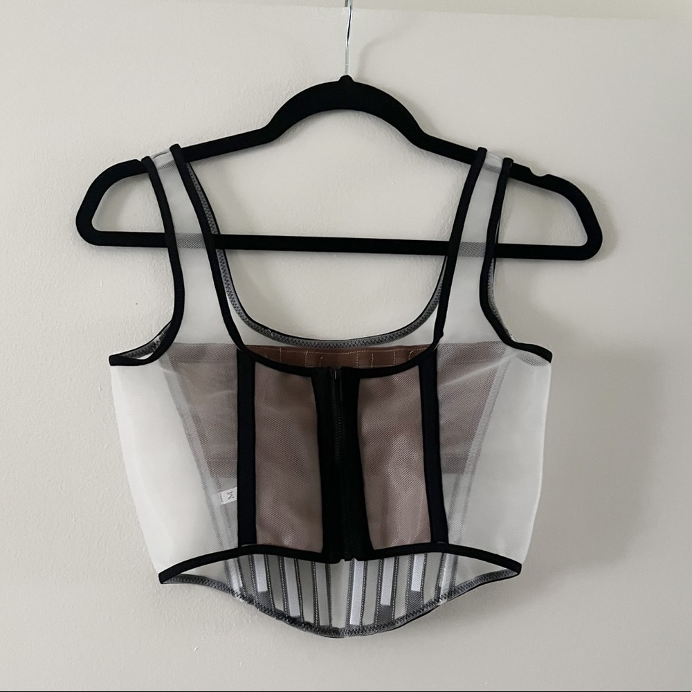 Crop top - Picture 8 of 9